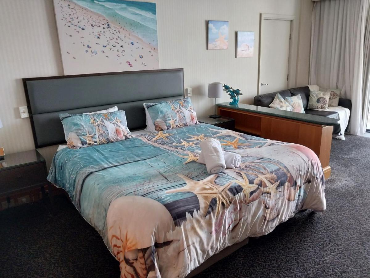 Luxury Privately Owned Ocean View Studio Apartments At O4Ks Gold Tower Gold Coast Bagian luar foto